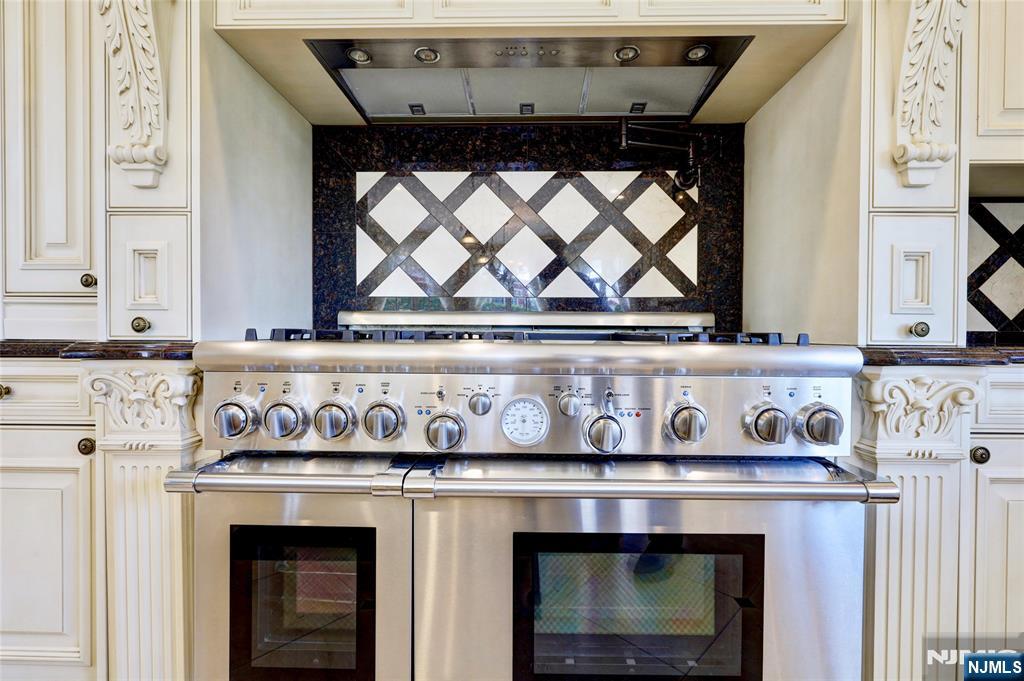 2 Euclid Road Fort Lee, NJ 07024 - Photo 21 of 49