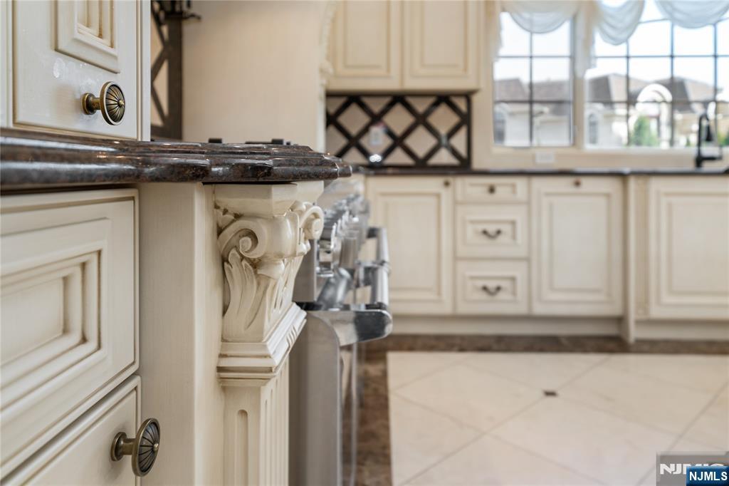 2 Euclid Road Fort Lee, NJ 07024 - Photo 22 of 49