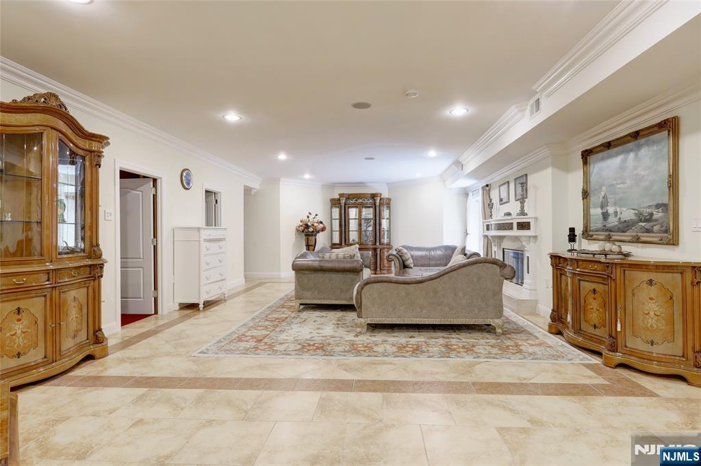 2 Euclid Road Fort Lee, NJ 07024 - Photo 39 of 49