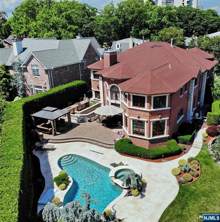 2 Euclid Road Fort Lee, NJ 07024 - Photo 45 of 49