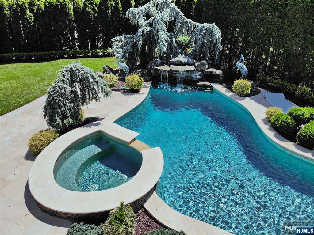 2 Euclid Road Fort Lee, NJ 07024 - Photo 47 of 49