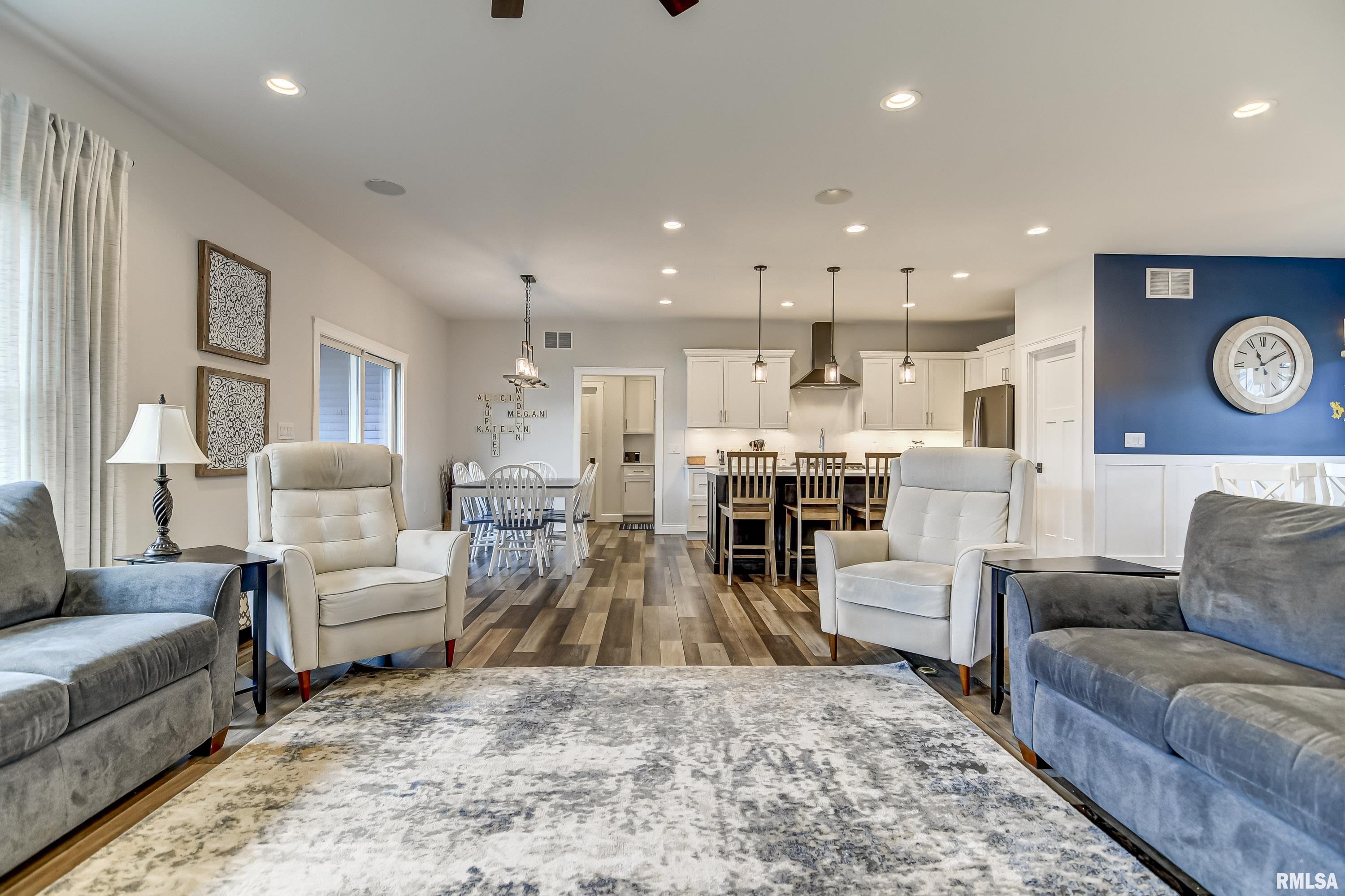 4513 Thompson Road Springfield, IL 62711 - Photo 6 of 52