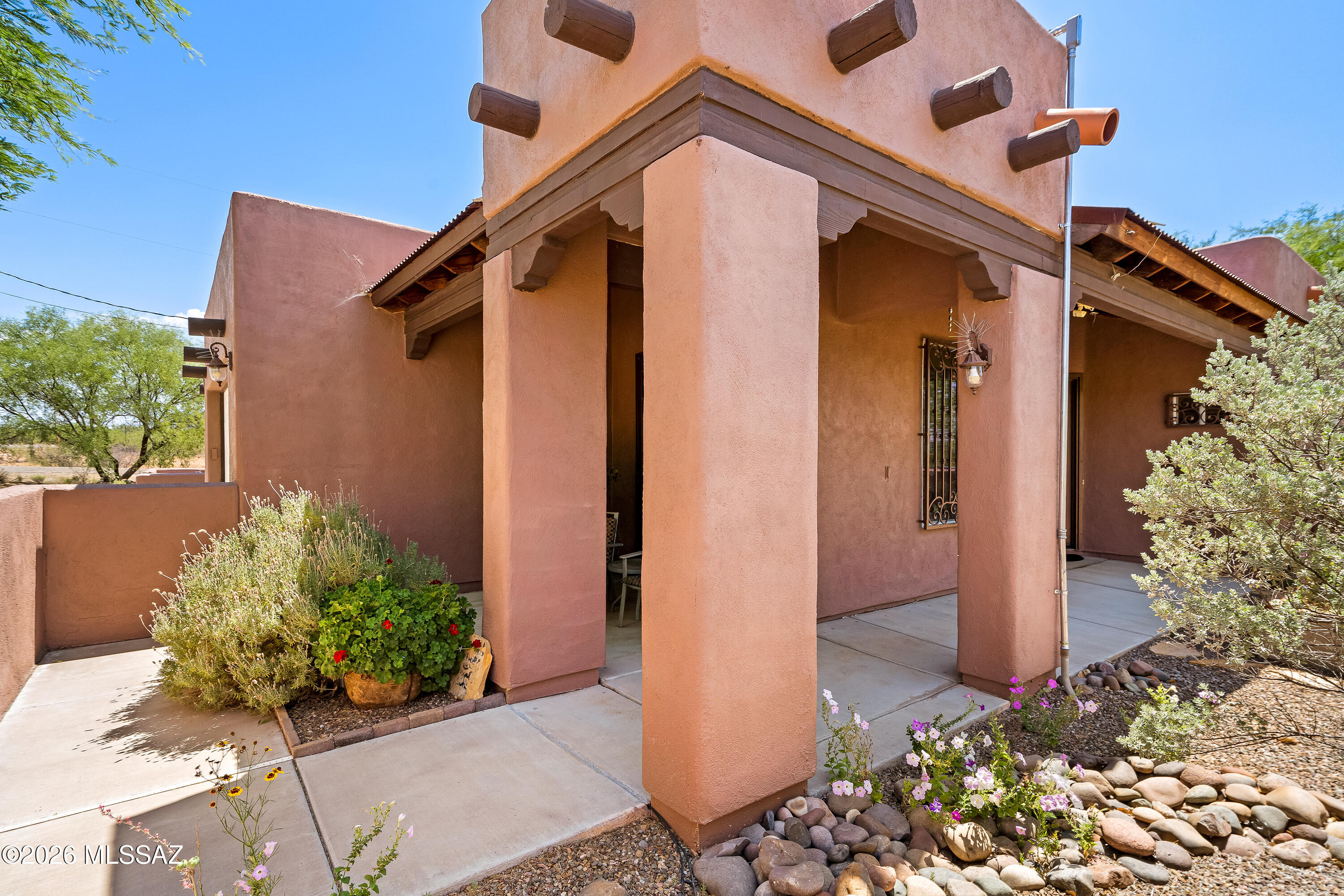 95 Camino Josefina Rio Rico, AZ 85648 - Photo 4 of 28