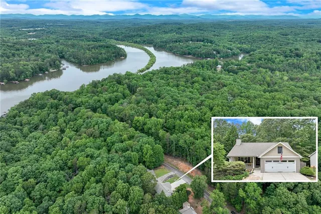 $348,200 | 7527 Magnolia Lane, Murrayville, GA 30564