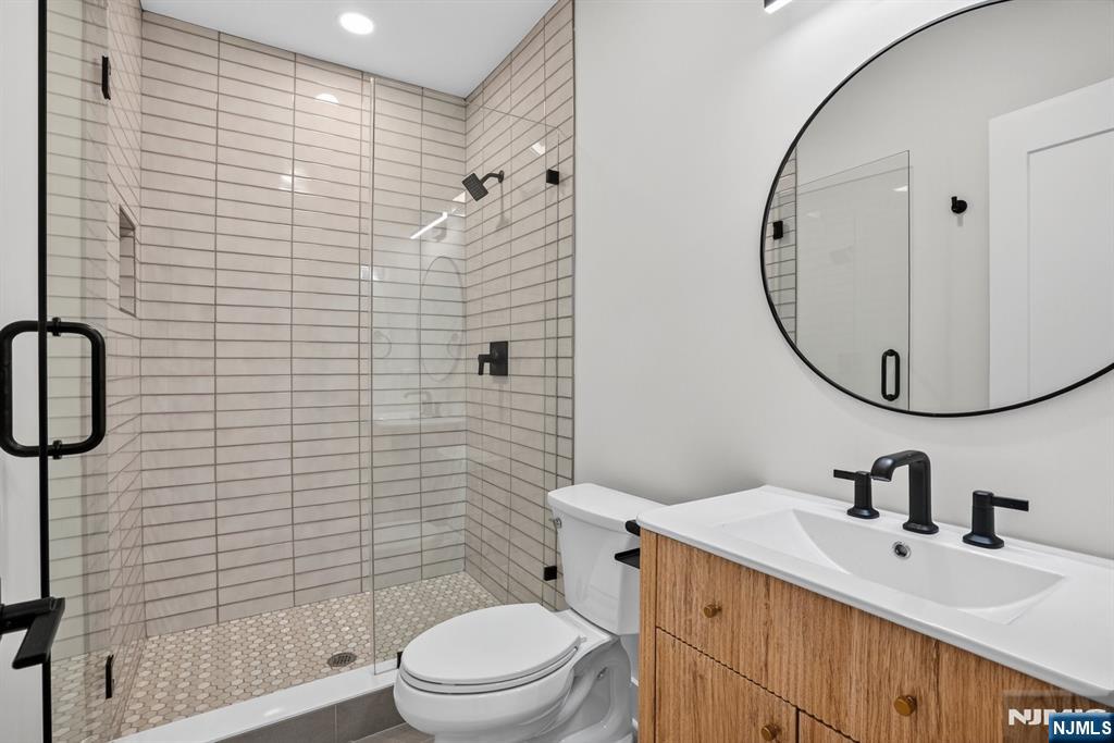 81 Ridge Drive Livingston, NJ 07039 - Photo 5 of 49