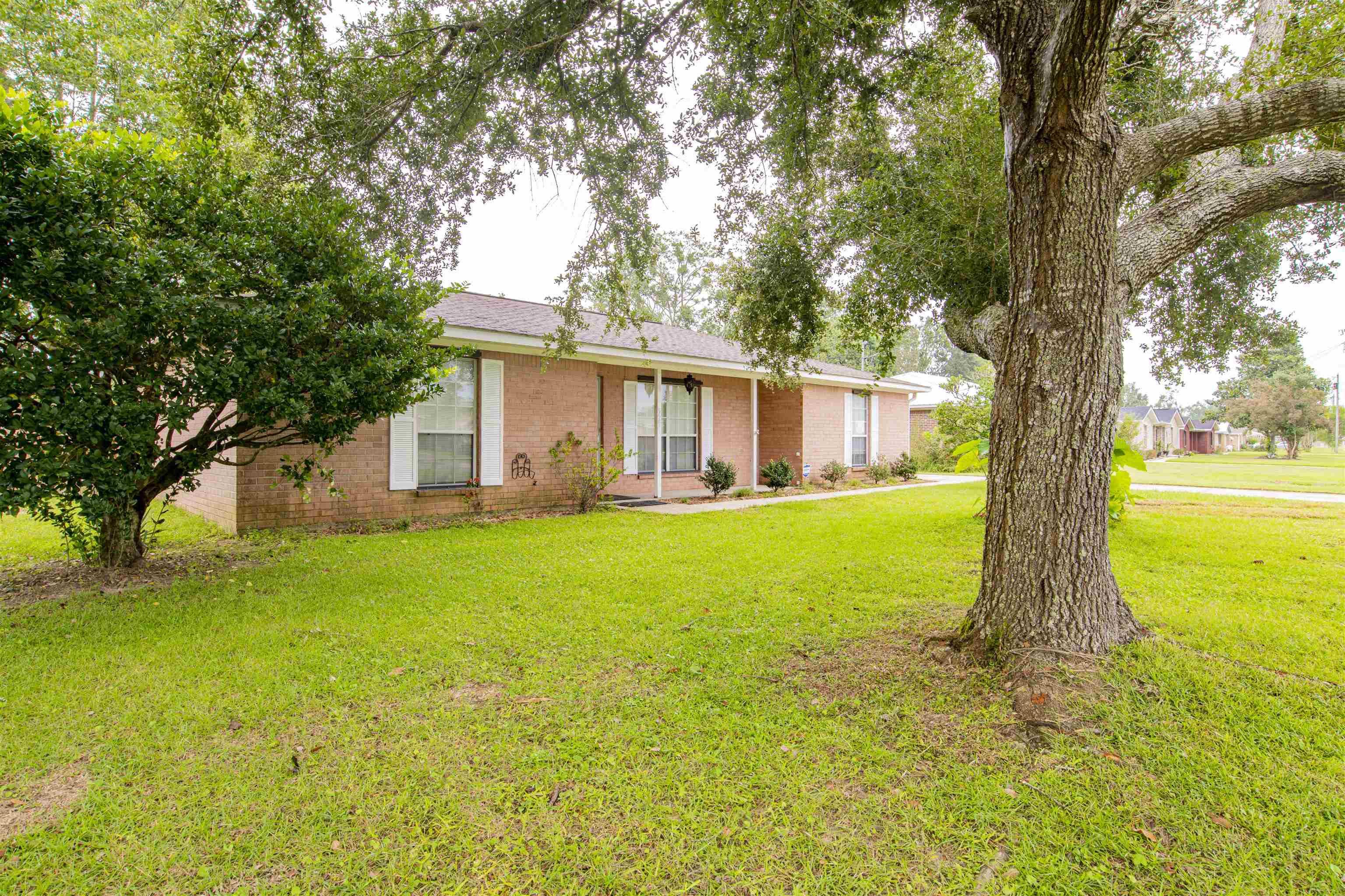 522 Ariel Avenue Foley, AL 36535 - Photo 3 of 29