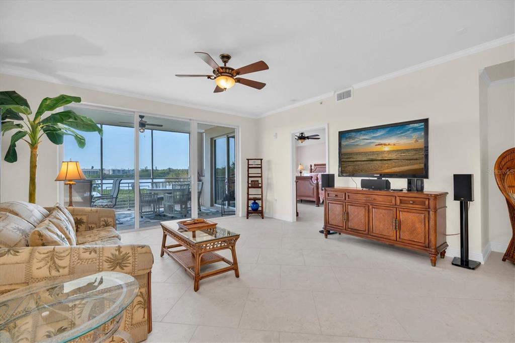 10002 Key Haven Road, Unit 201 Seminole, FL 33777 - Photo 7 of 70