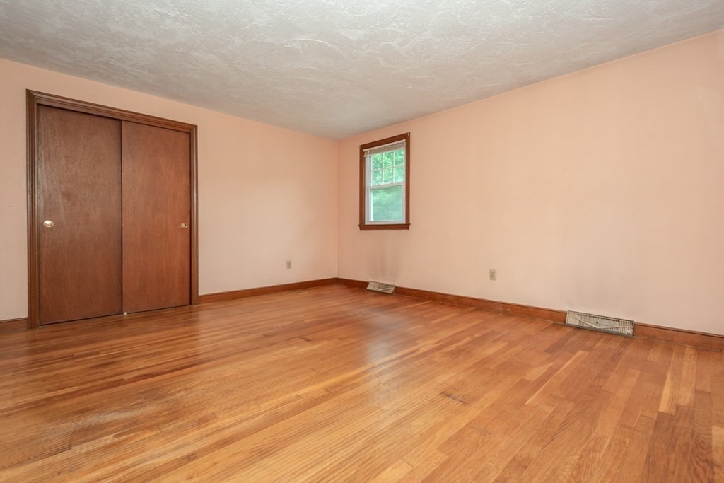 34 Agawam Road Acton, MA 01720 - Photo 16 of 32 Gallery Image 16