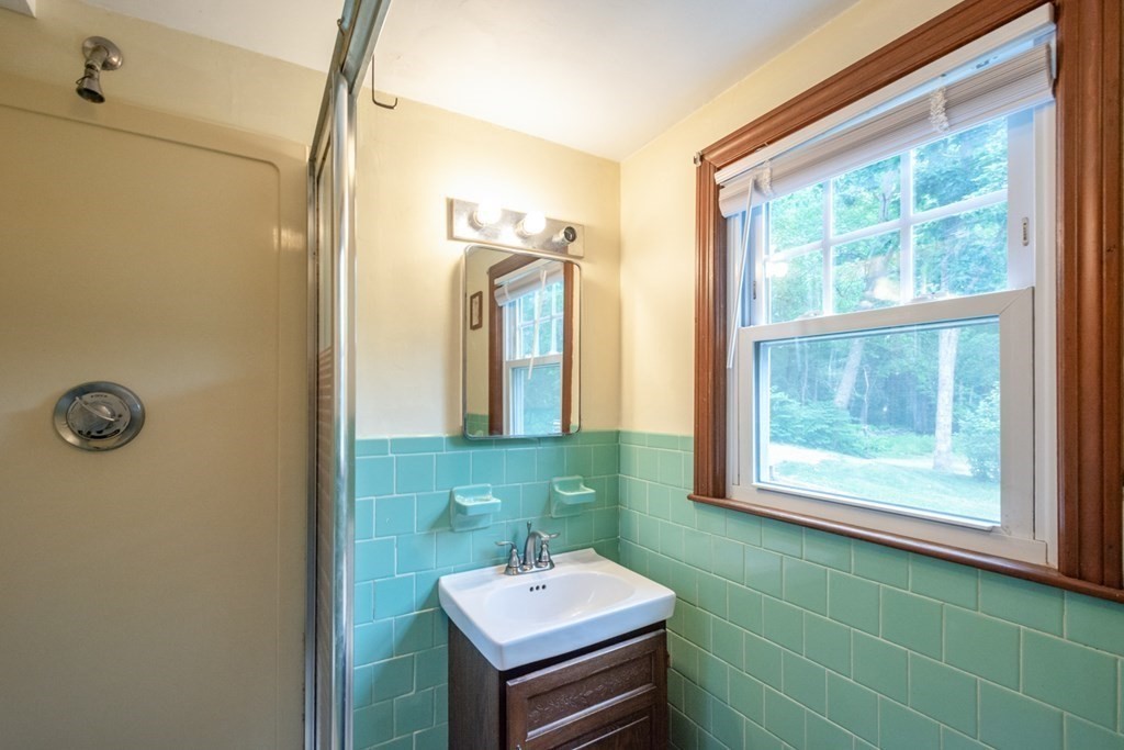 34 Agawam Road Acton, MA 01720 - Photo 23 of 32 Gallery Image 23