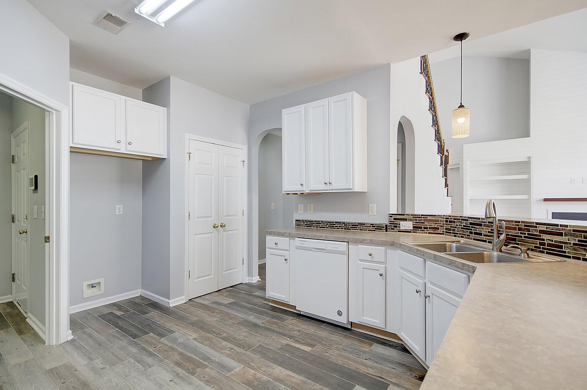 604 Pointe Of Oaks Road Summerville, SC 29485 - Photo 13 of 55 23-web-or-mls-CREM_604 Pointe of Oaks_02