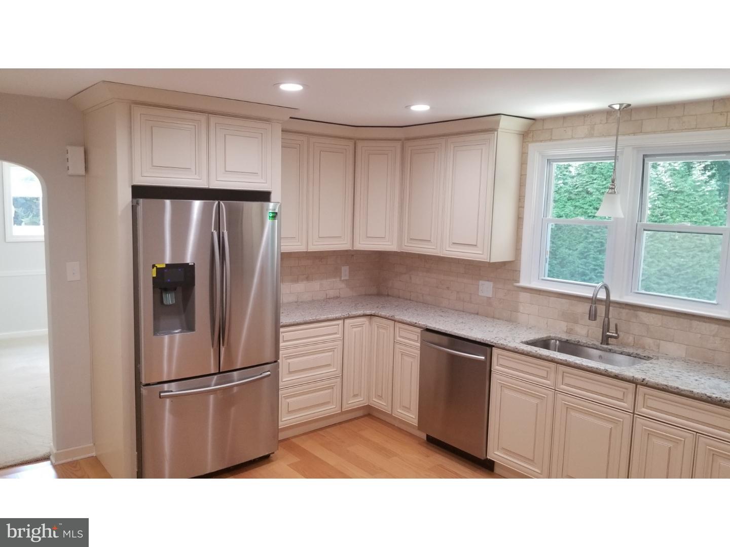 320 Kent Road Broomall, PA 19008 - Photo 4 of 25 Gallery Image 4