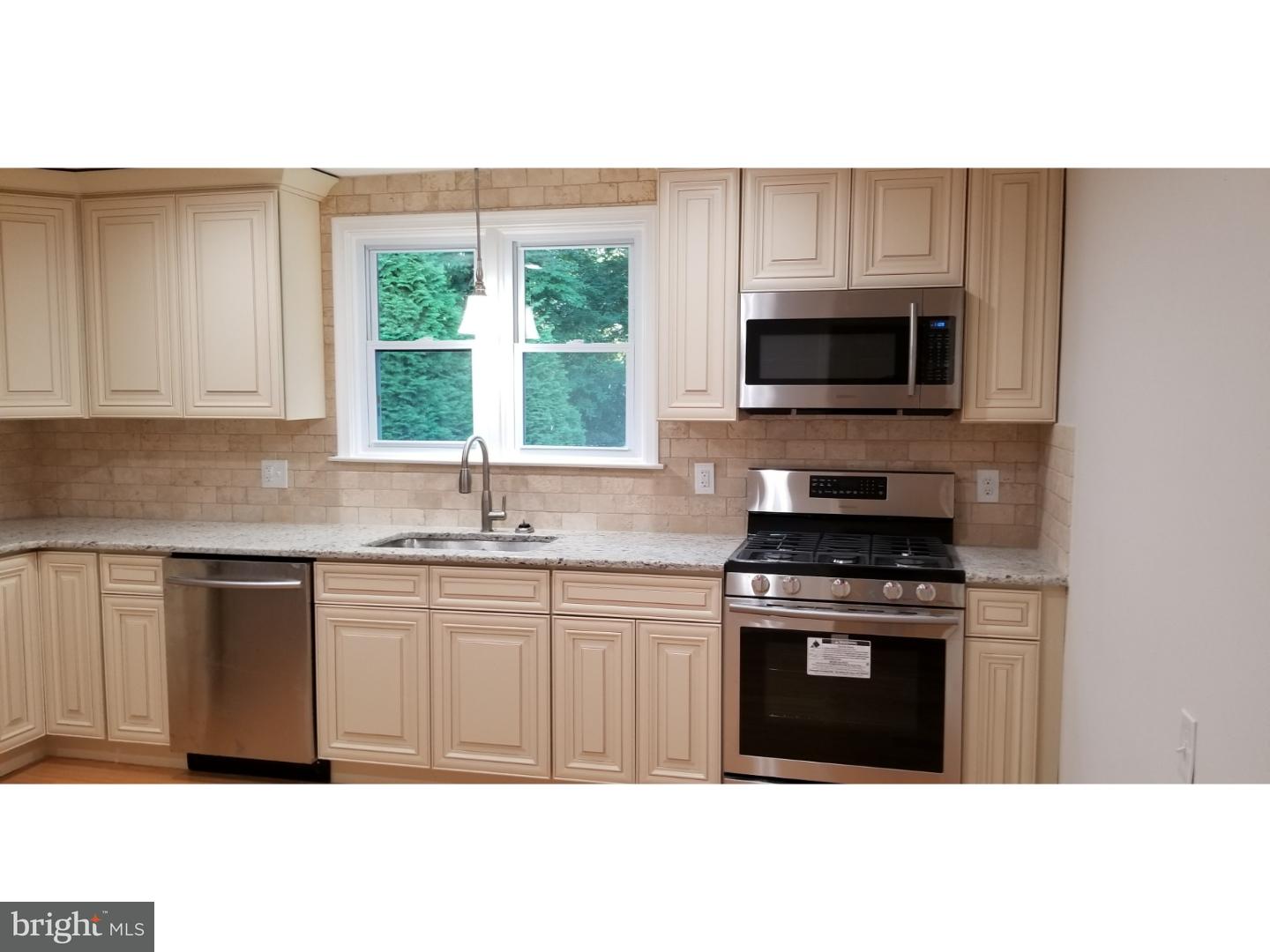 320 Kent Road Broomall, PA 19008 - Photo 5 of 25 Gallery Image 5