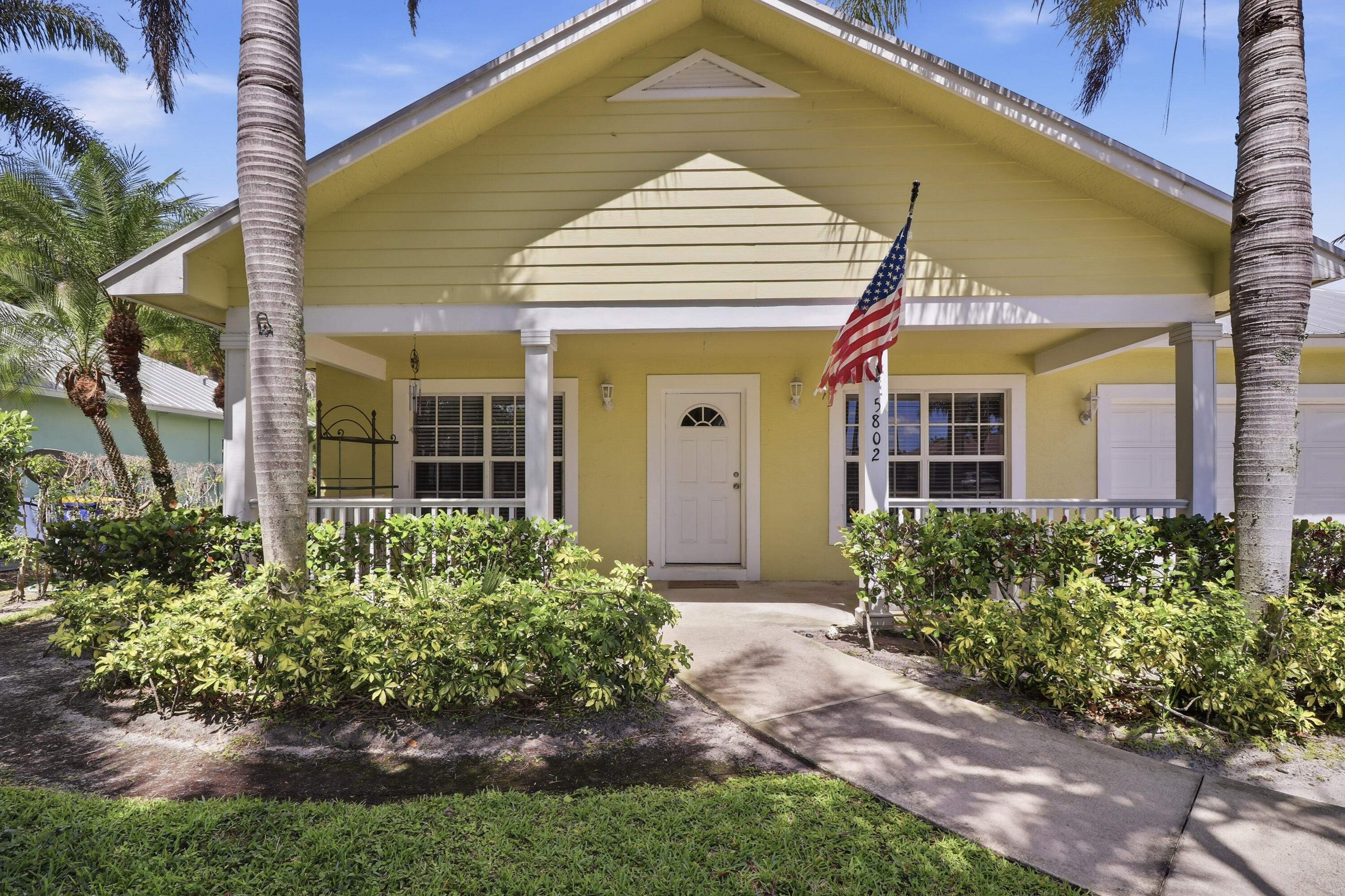 5802 Southeast Wesley Avenue Stuart, FL 34997 - Photo 4 of 31 2-IMG_0510