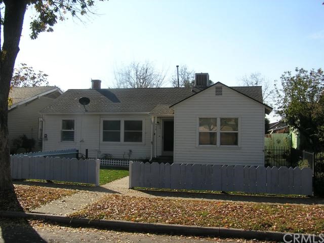 930 West 19th Street Merced, CA 95340 - Photo 1 of 1 Nice privacy from the street.