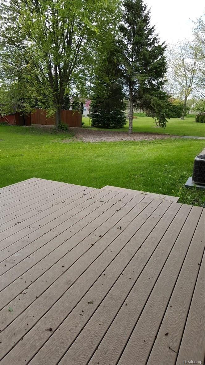 1160 Peavy Road Howell, MI 48843 - Photo 17 of 17 20160518_172857.jpg