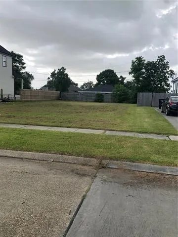 $60,000 | 108 Seal Drive, Arabi, LA 70032