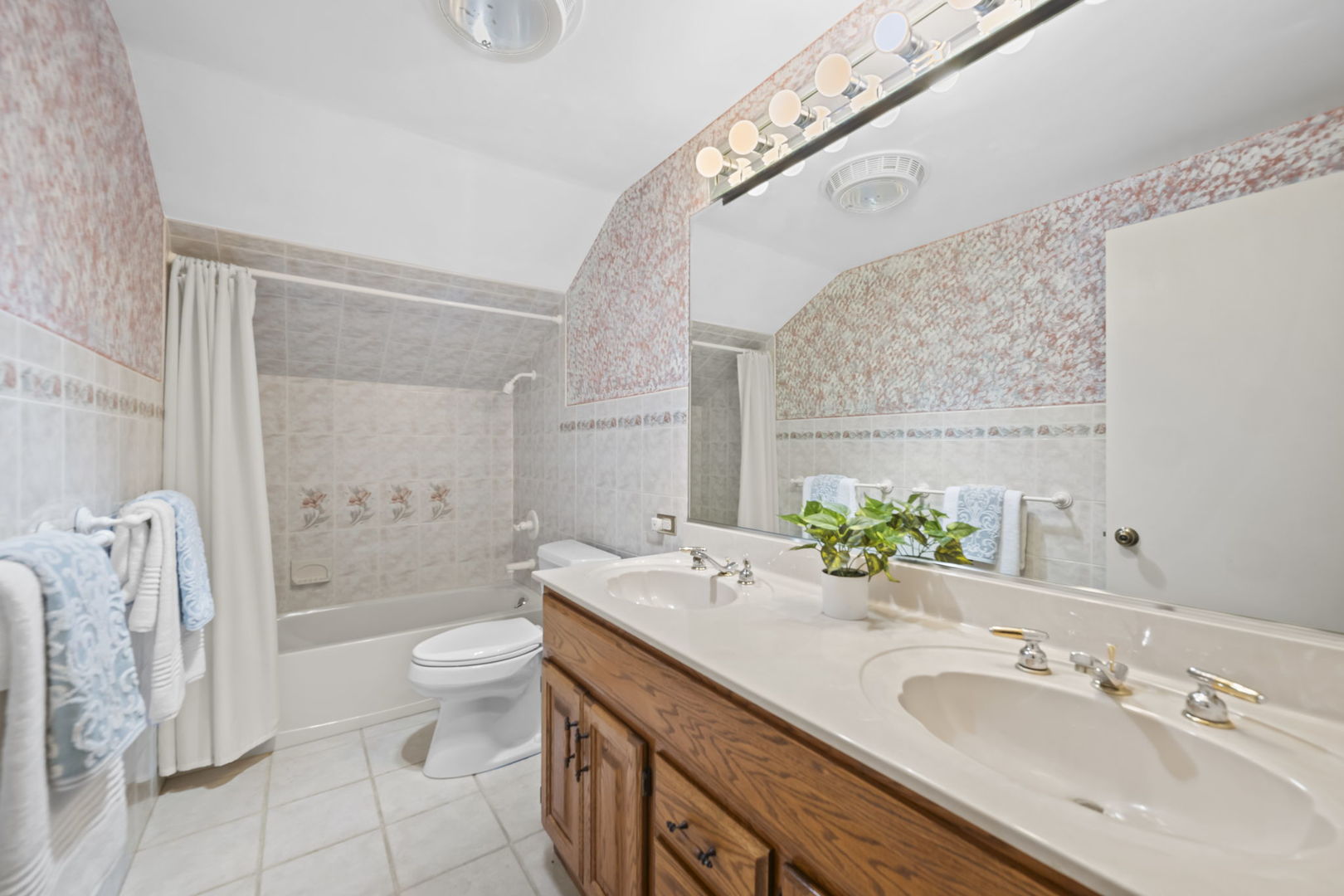 354 Ela Road Inverness, IL 60010 - Photo 9 of 44
