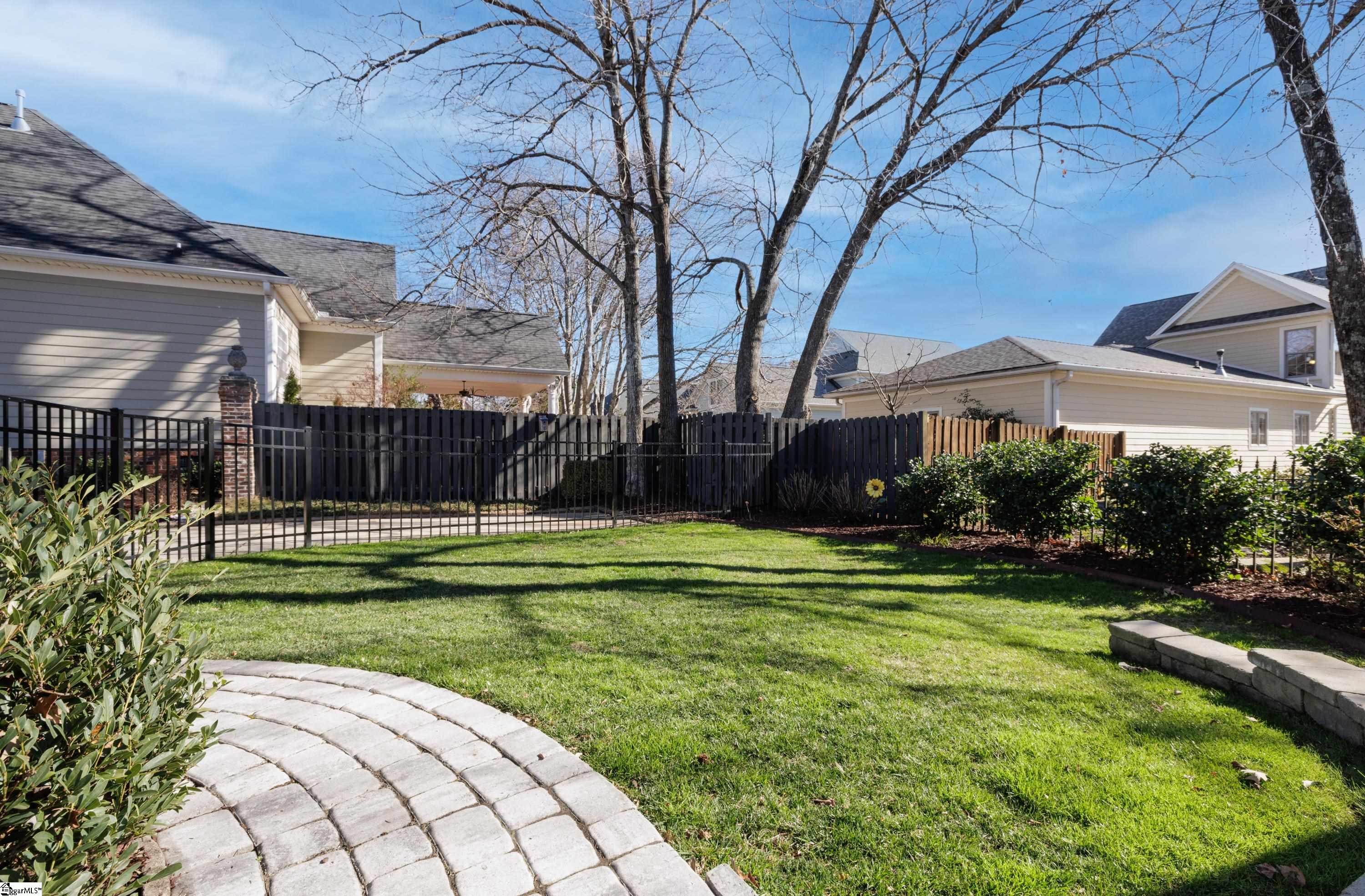 107 Bell Road Greenville, SC 29607 - Photo 3 of 49