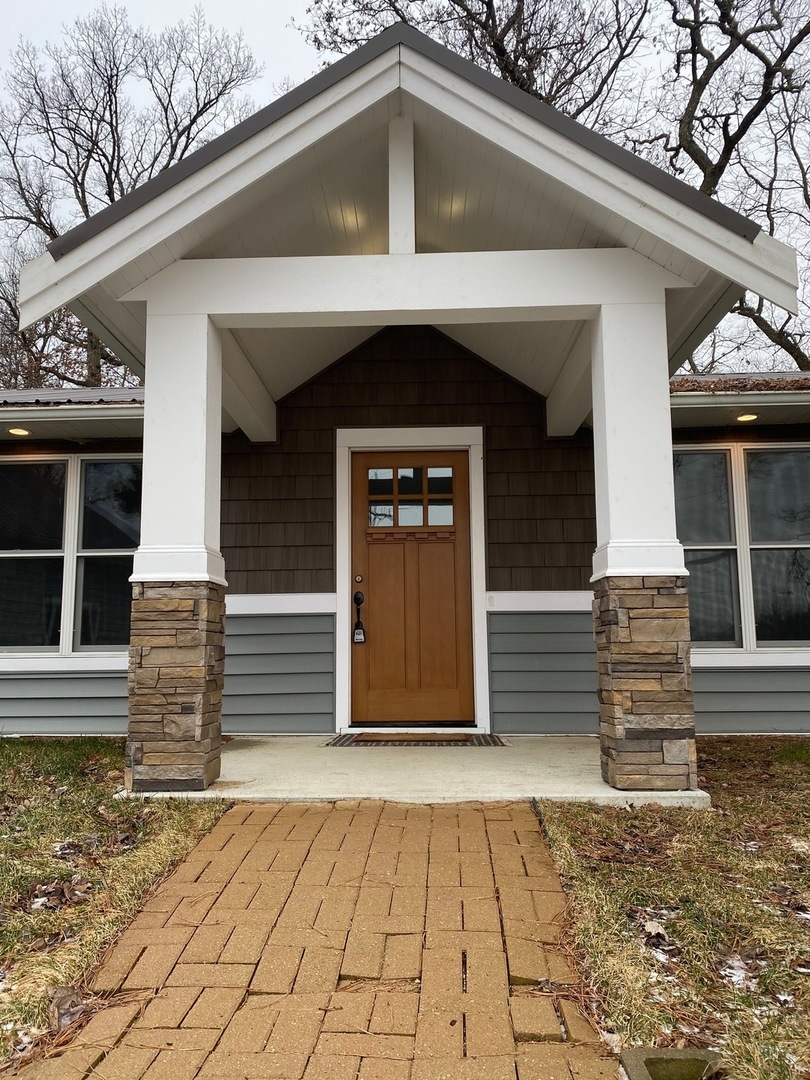 639 Palmyra Road Dixon, IL 61021 - Photo 2 of 36