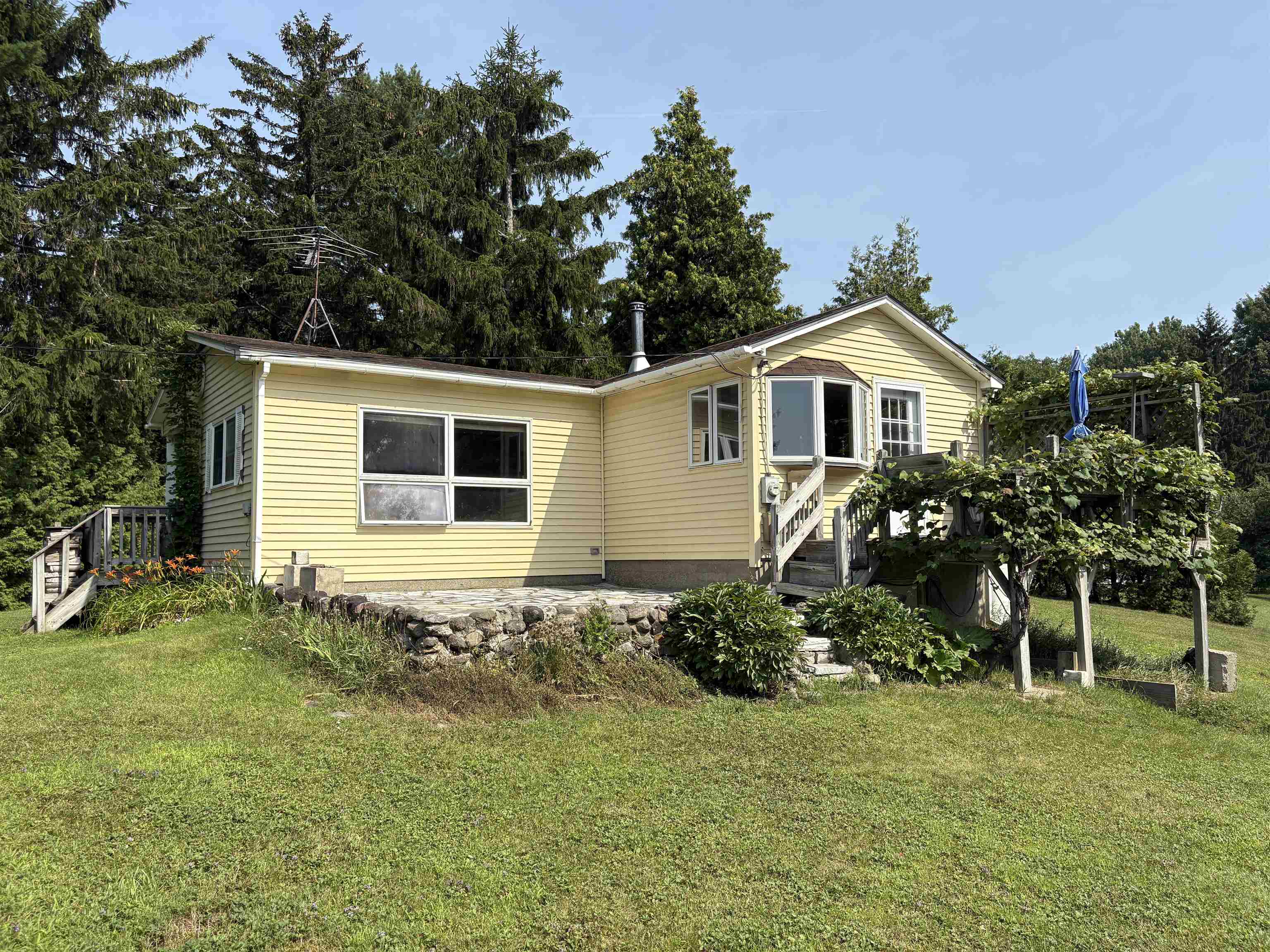 1385 Blockhouse Point Road North Hero, VT 05474 - Photo 8 of 32