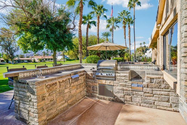 $949,000 | 79371 4 Paths Lane, Bermuda Dunes, CA 92203