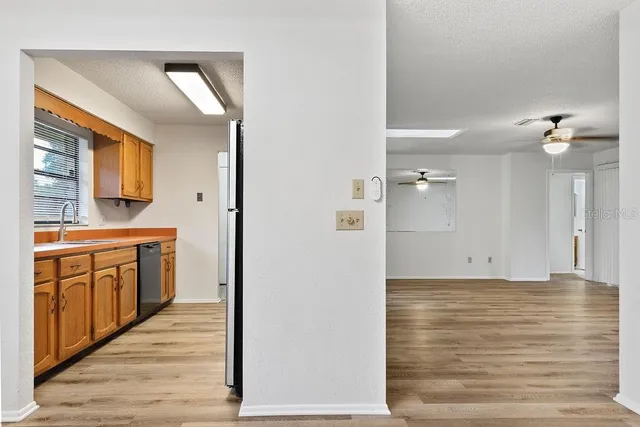 $1,700 | 223 East Fern Drive, Orange City, FL 32763