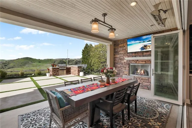 $2,160,000 | 29 Ventada Street, Rancho Mission Viejo, CA 92694