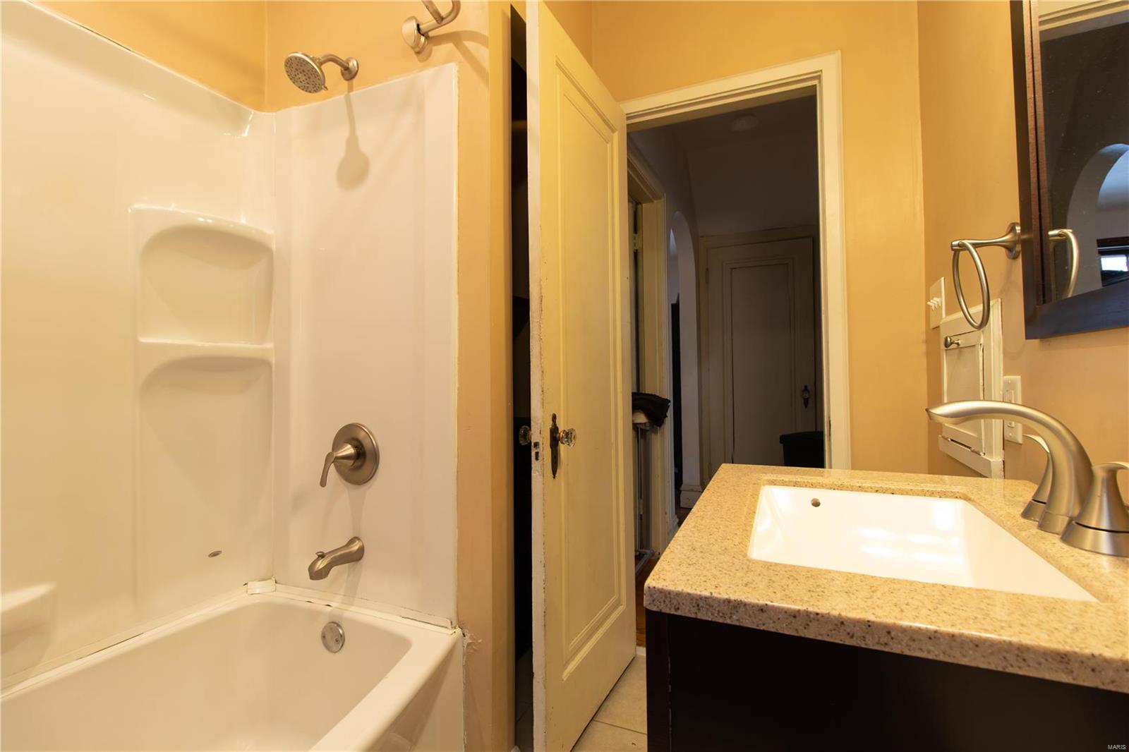 7517 Rannells Avenue St. Louis, MO 63143 - Photo 11 of 18 Gallery Image 11