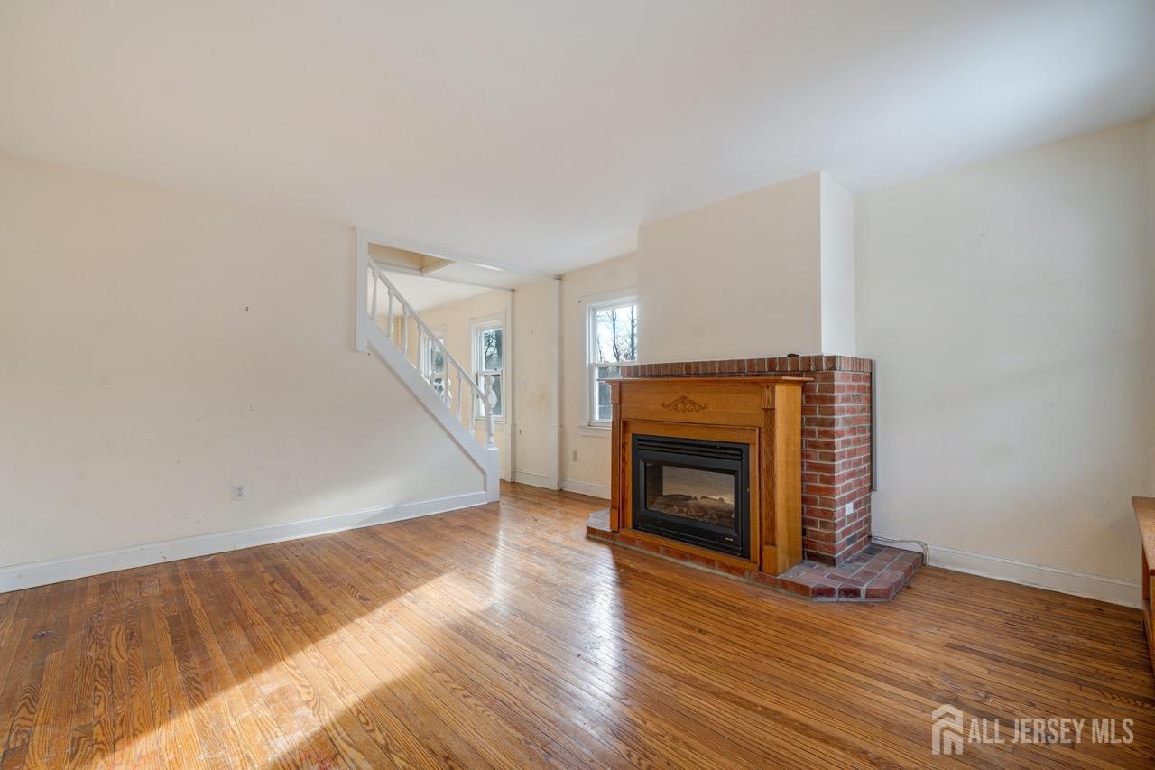 267 Main Street Hamilton, NJ 08620 - Photo 12 of 33