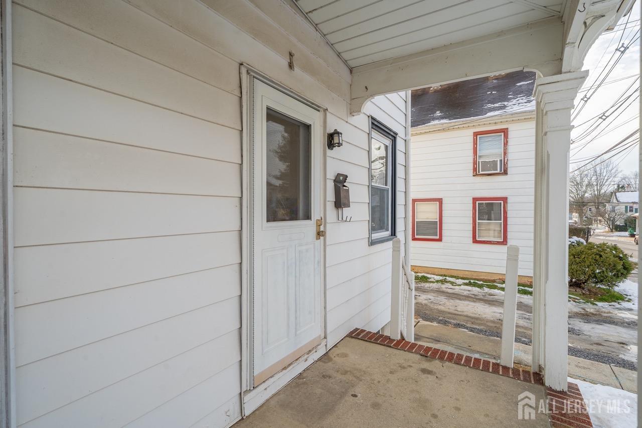 267 Main Street Hamilton, NJ 08620 - Photo 5 of 33