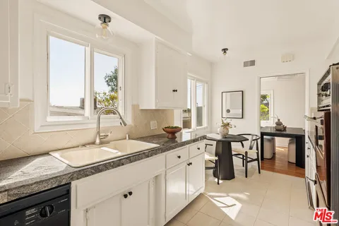 $1,195,000 | 7350 West 91st Street, Los Angeles, CA 90045