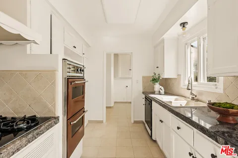 $1,195,000 | 7350 West 91st Street, Los Angeles, CA 90045