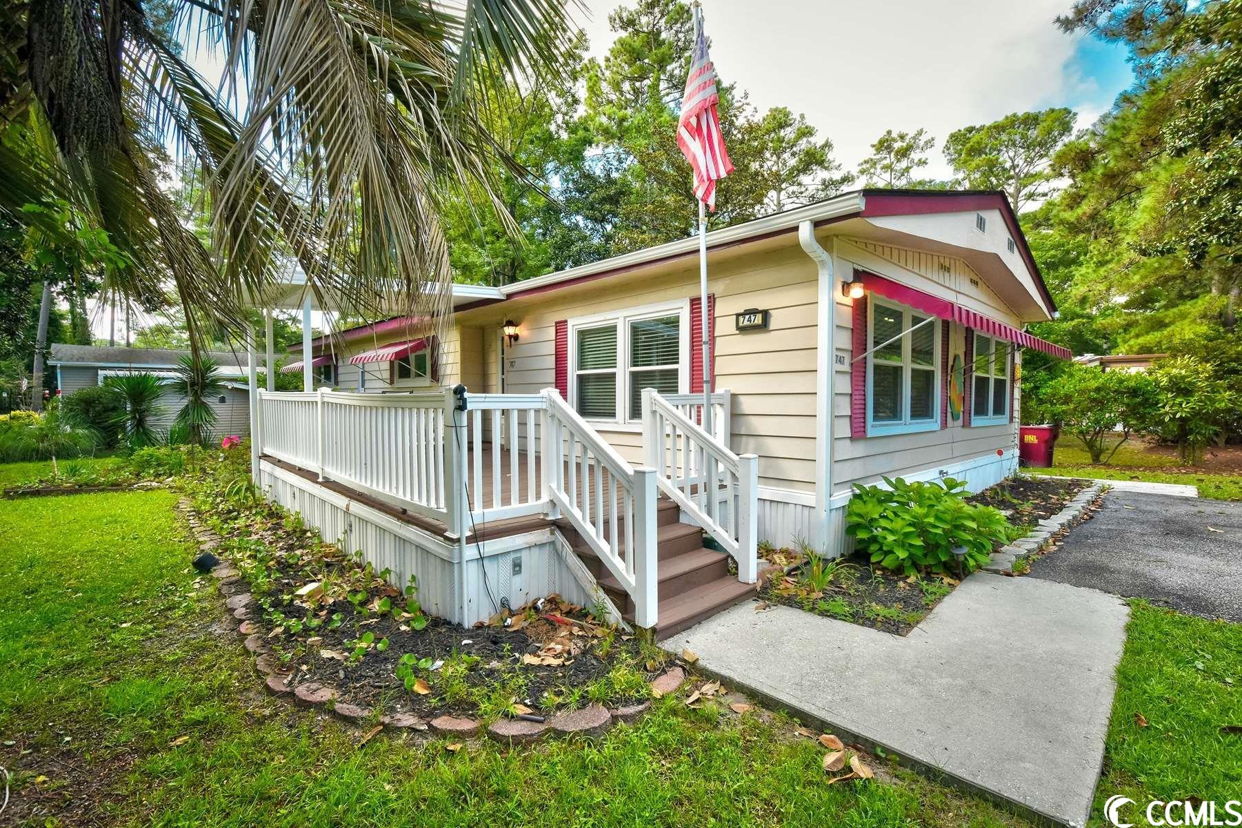 747 Jensen Drive North Murrells Inlet, SC 29576 - Photo 4 of 40