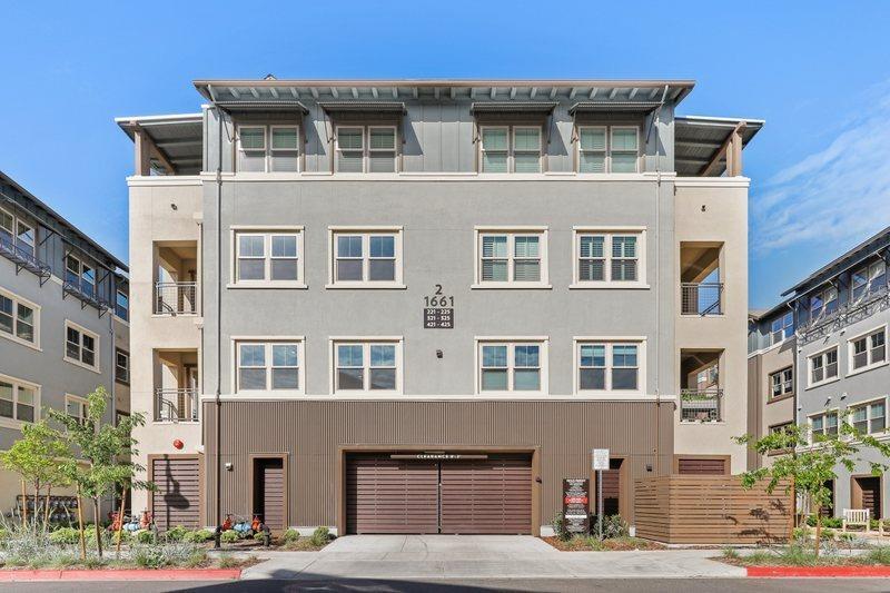 1661 Spring Street, Unit 424 Davis, CA 95616 - Photo 31 of 34 a front view of a building with street view