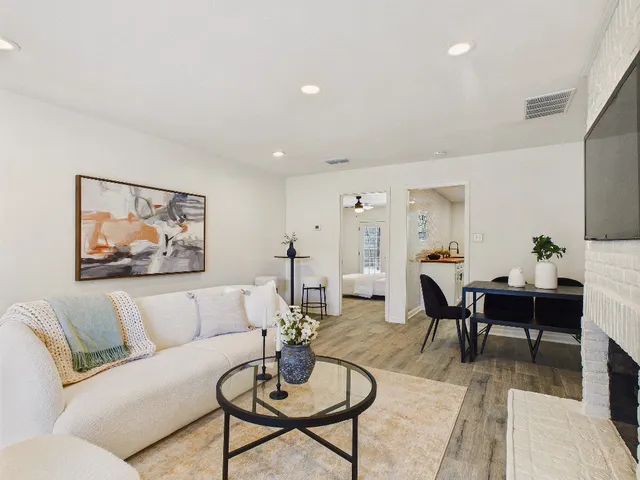 $579,900 | 6108 Shadow Valley Drive, Unit A, Austin, TX 78731