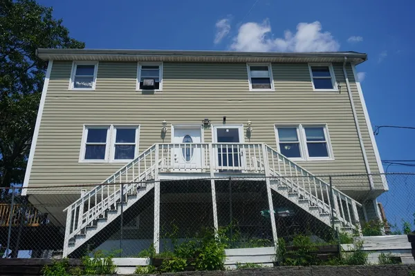 $2,600 | 9 Hesper Street, Unit 9, Lynn, MA 01905