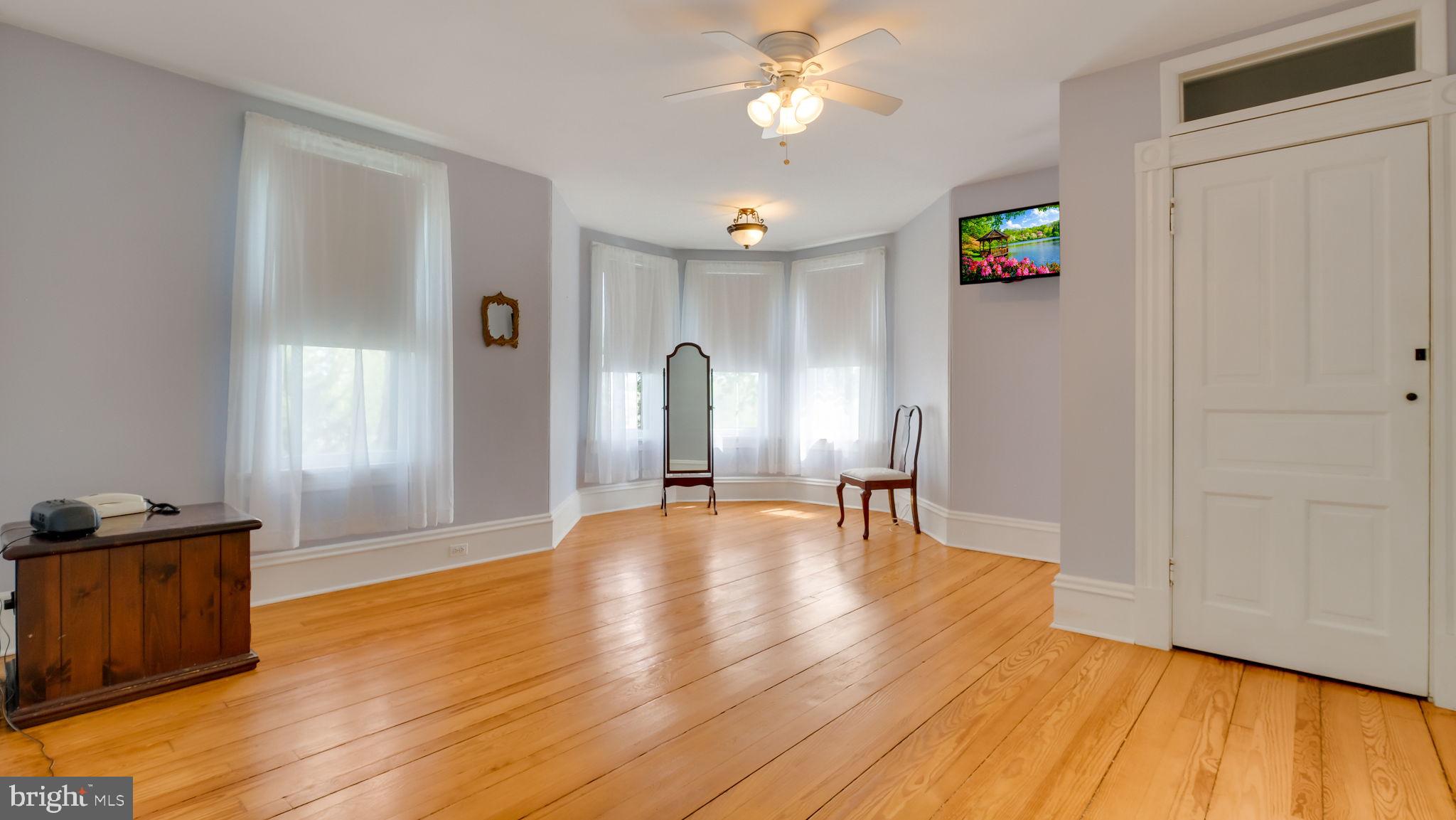 130 Woodland Road Wyncote, PA 19095 - Photo 14 of 37 PRIMARY bedroom