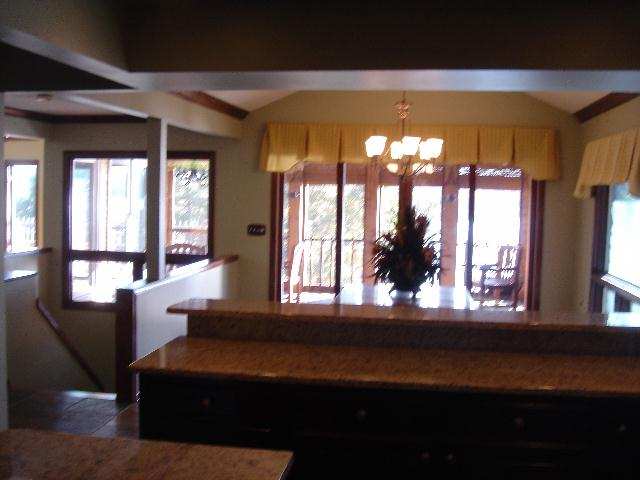 102 Wynmere Way Seneca, SC 29672 - Photo 6 of 25 Gallery Image 6