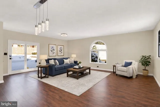 $629,995 | 965 North College Street, Myerstown, PA 17067