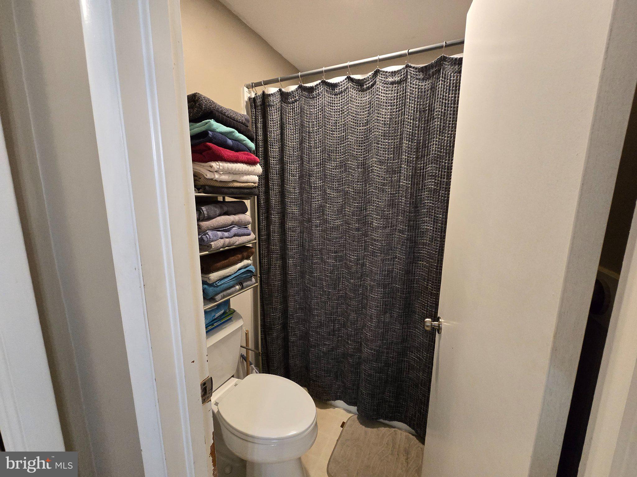 107 Keystone Hls Road, Unit 404 Factoryville, PA 18419 - Photo 15 of 27 Cozy bathroom with modern touches.