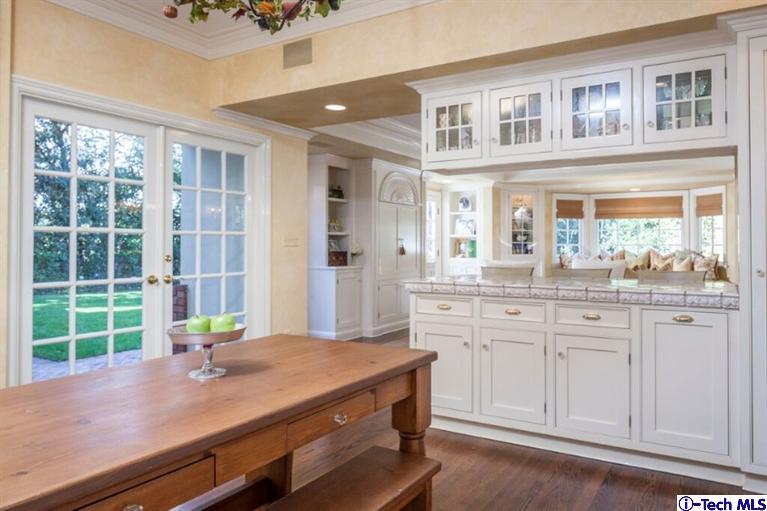 445 Prospect Square Pasadena, CA 91103 - Photo 18 of 45 a room with sink and large window