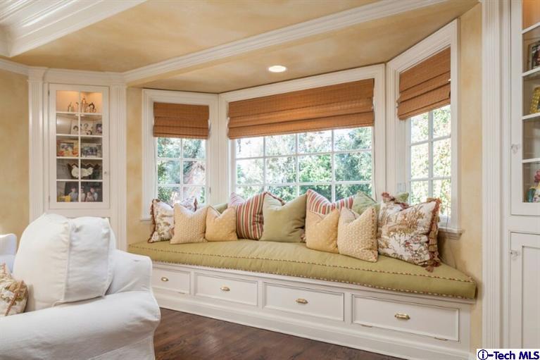 445 Prospect Square Pasadena, CA 91103 - Photo 20 of 45 a living room with furniture and windows