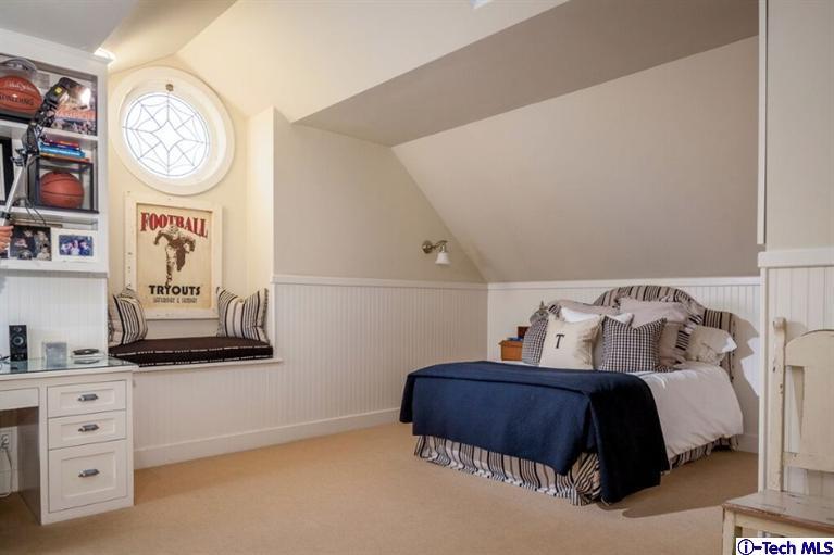 445 Prospect Square Pasadena, CA 91103 - Photo 37 of 45 a bedroom with furniture and a closet