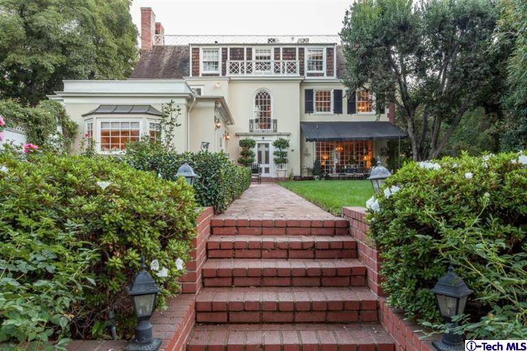 445 Prospect Square Pasadena, CA 91103 - Photo 42 of 45 a front view of a house with a yard