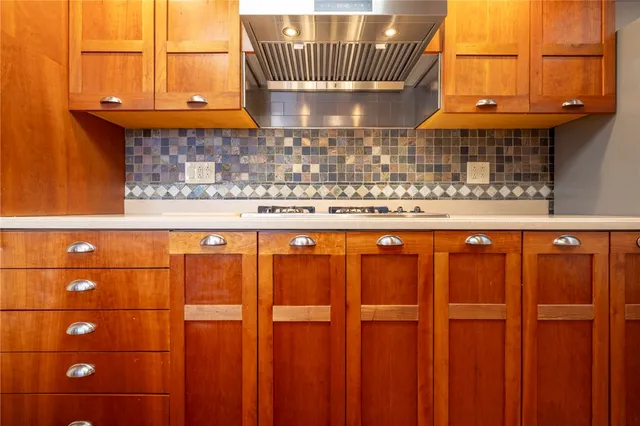 $518,900 | 115 Towpath Lane, Brighton, NY 14618