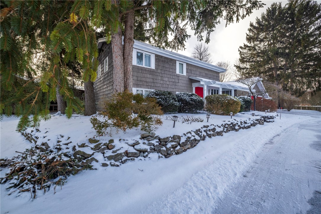 115 Towpath Lane Brighton, NY 14618 - Photo 2 of 50