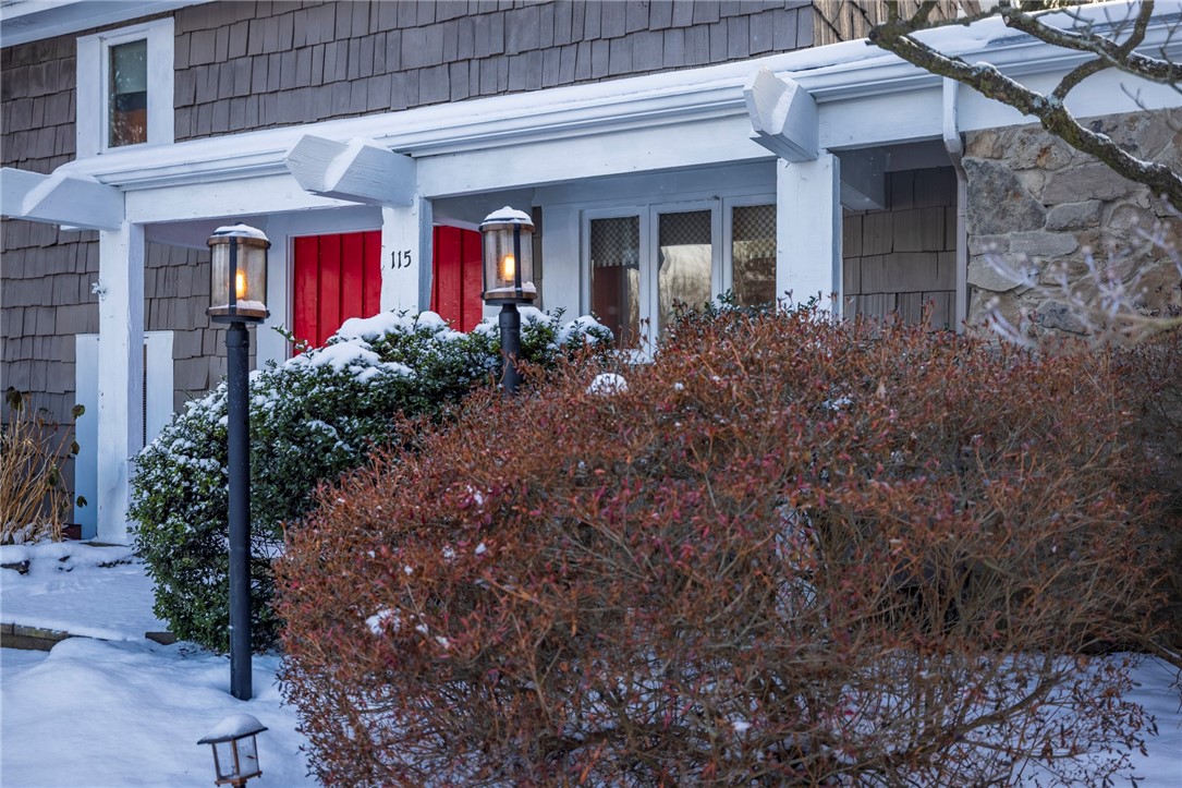 115 Towpath Lane Brighton, NY 14618 - Photo 4 of 50