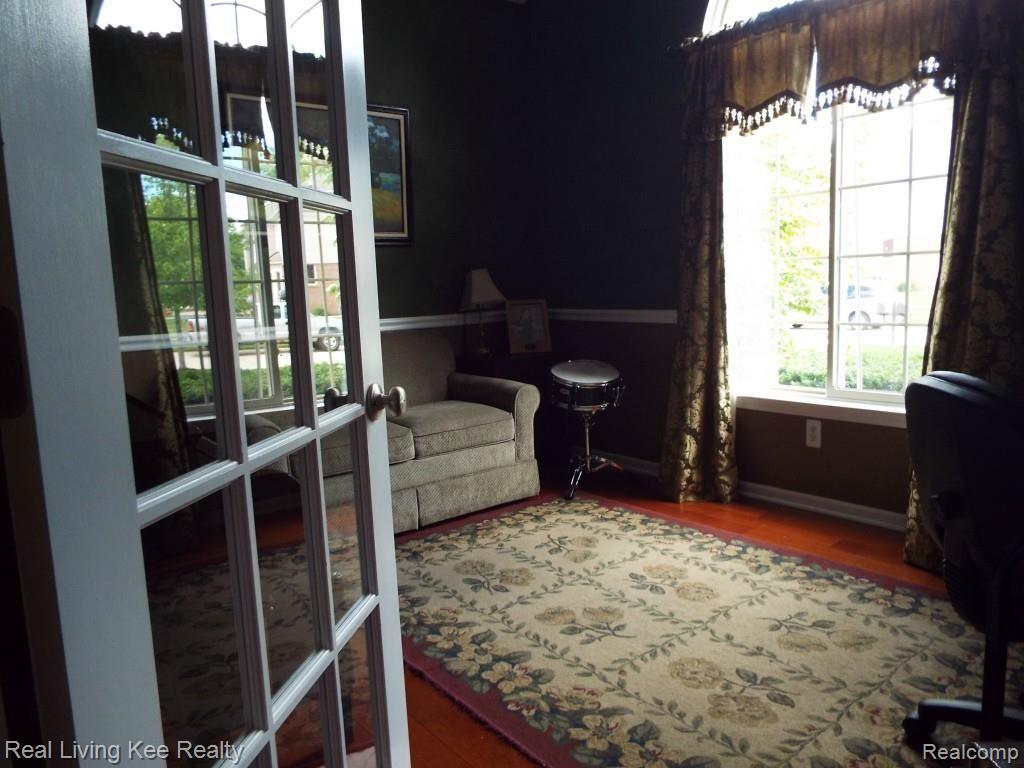 21517 Raintree Drive Macomb, MI 48044 - Photo 16 of 76 DSCF4286.jpg