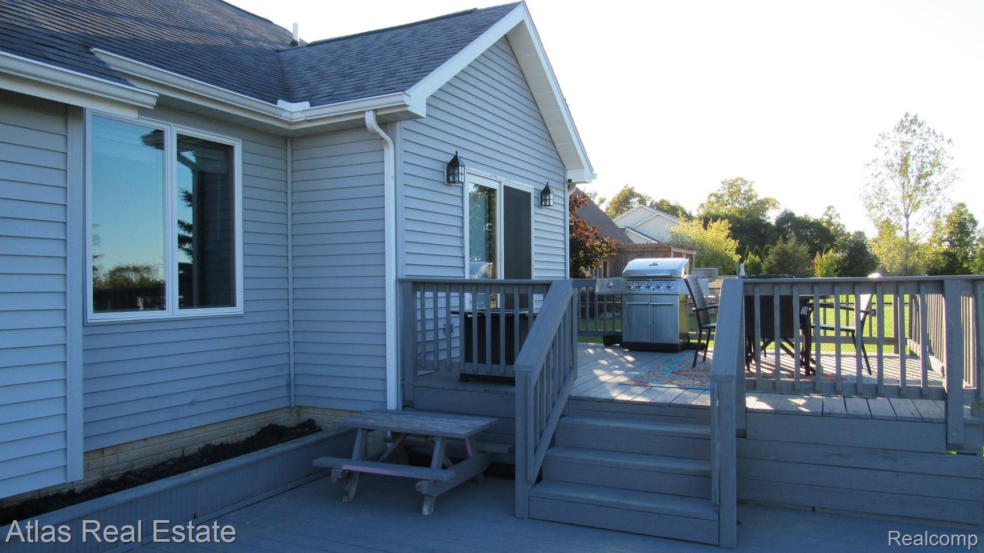 1441 Reid Road Grand Blanc, MI 48439 - Photo 6 of 31 IMG_2676.JPG