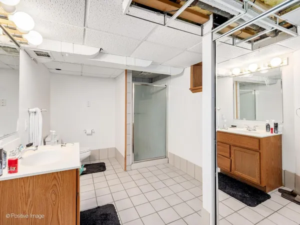 $430,000 | 405 Greenfield Avenue, Glen Ellyn, IL 60137